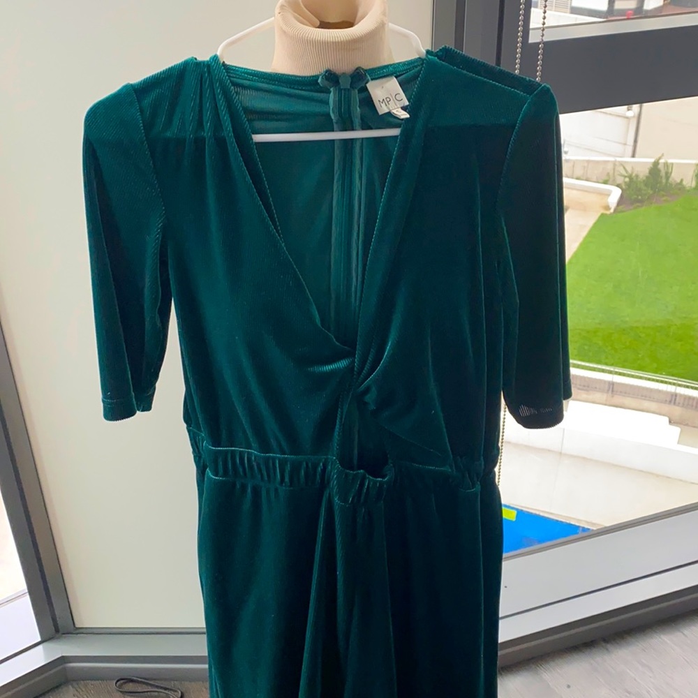 MPC green jumpsuit velvet